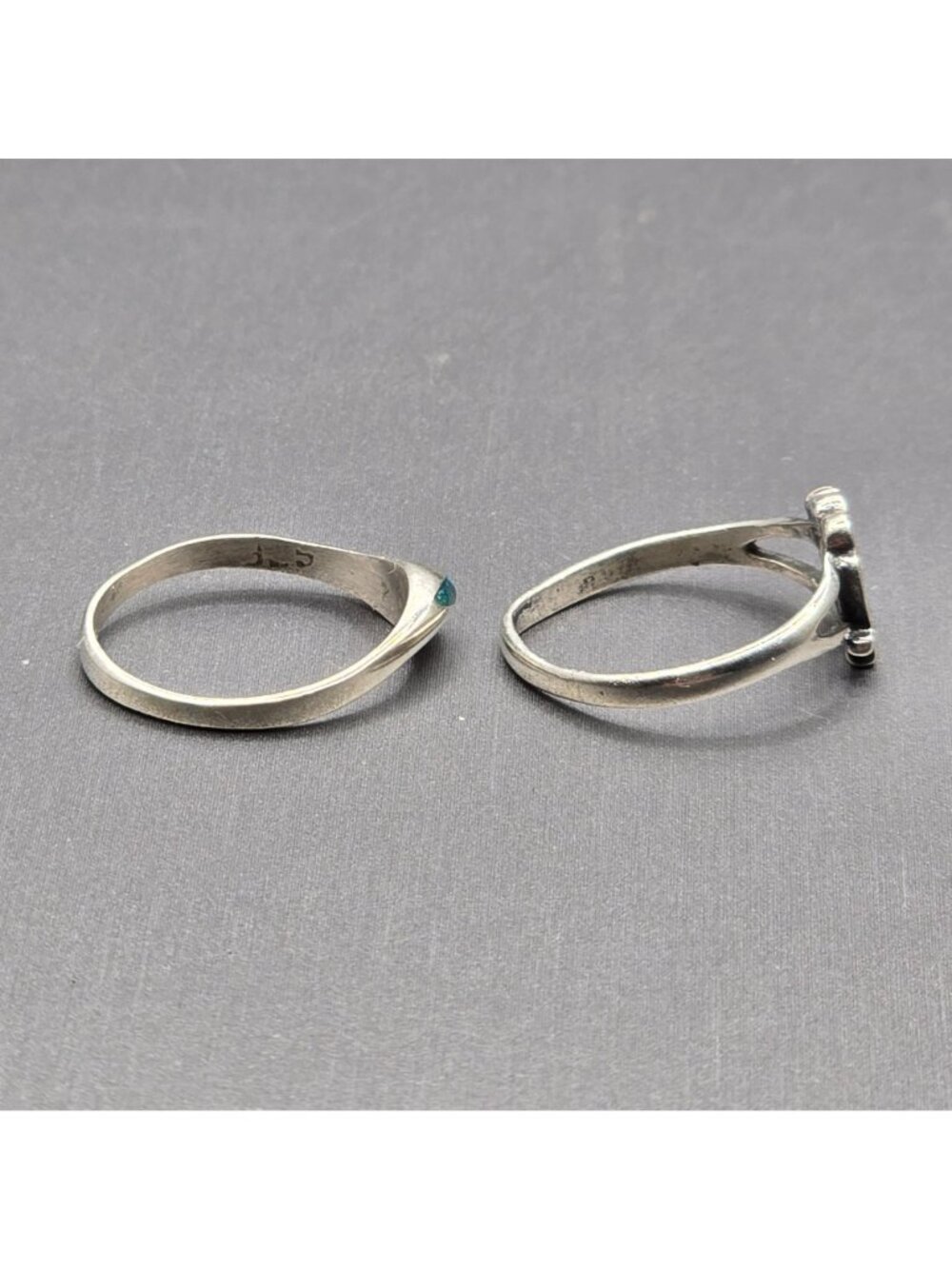 Vintage Sterling Silver Turquoise Chip Inlay Ring Set Birds & Wave Sizes 5 & 5.5 - Picture 8 of 13
